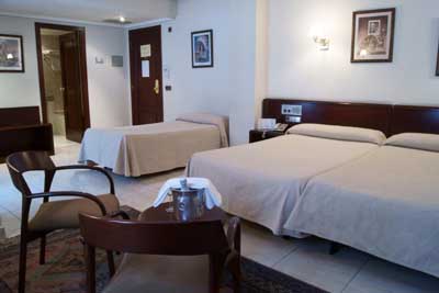 Dormitorios en el Hotel Husa Imperial